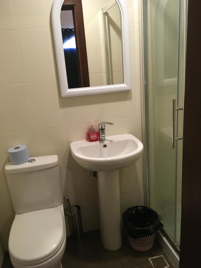 Butts Inn Annex Dormitory Hostel Ghajn il-Kbira  외부 사진